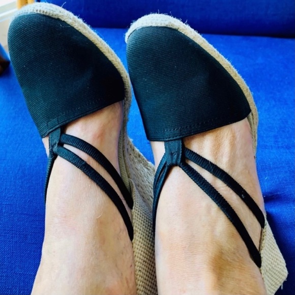 NWT Adrienne Vittadini Branca Wedge - Picture 9 of 9